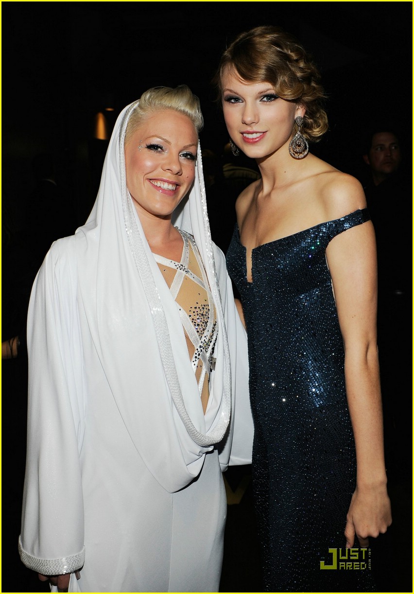 Taylor Swift is Kaufman Franco Fabulous