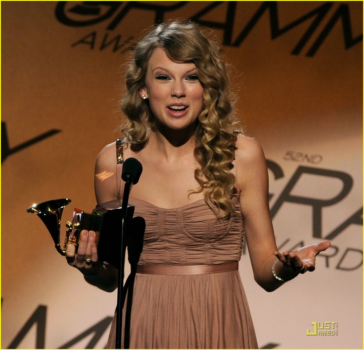 Taylor Swift is Kaufman Franco Fabulous
