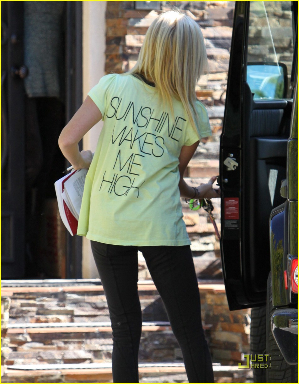 Ashley Tisdale: Sunshine Makes Me High