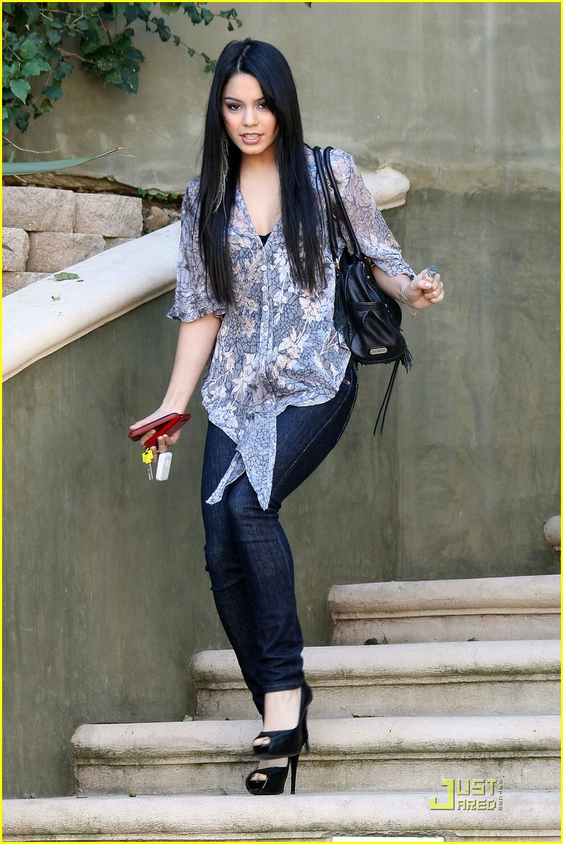 Vanessa Hudgens is Century Plaza Pretty