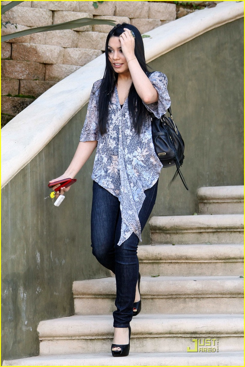 Vanessa Hudgens is Century Plaza Pretty