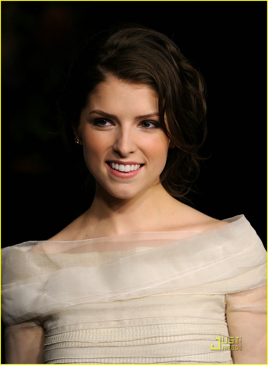 Anna Kendrick is Oscar Luncheon Lovely