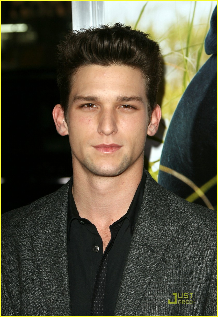 Daren Kagasoff: Definitely Pleased with Underwear Pics