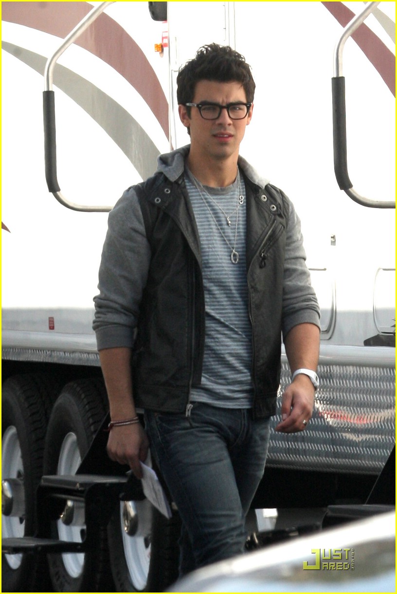 Joe Jonas: Green Laces Lad