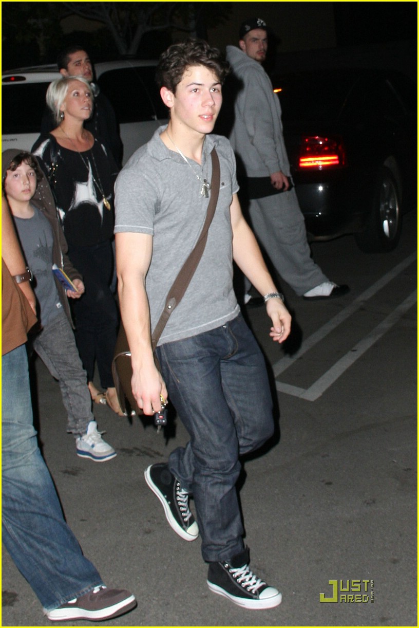 Kevin, Danielle, Nick and Frankie Jonas: Party at Pinz
