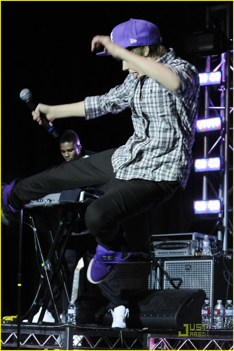 Justin Bieber is Hollywood Palladium Hot