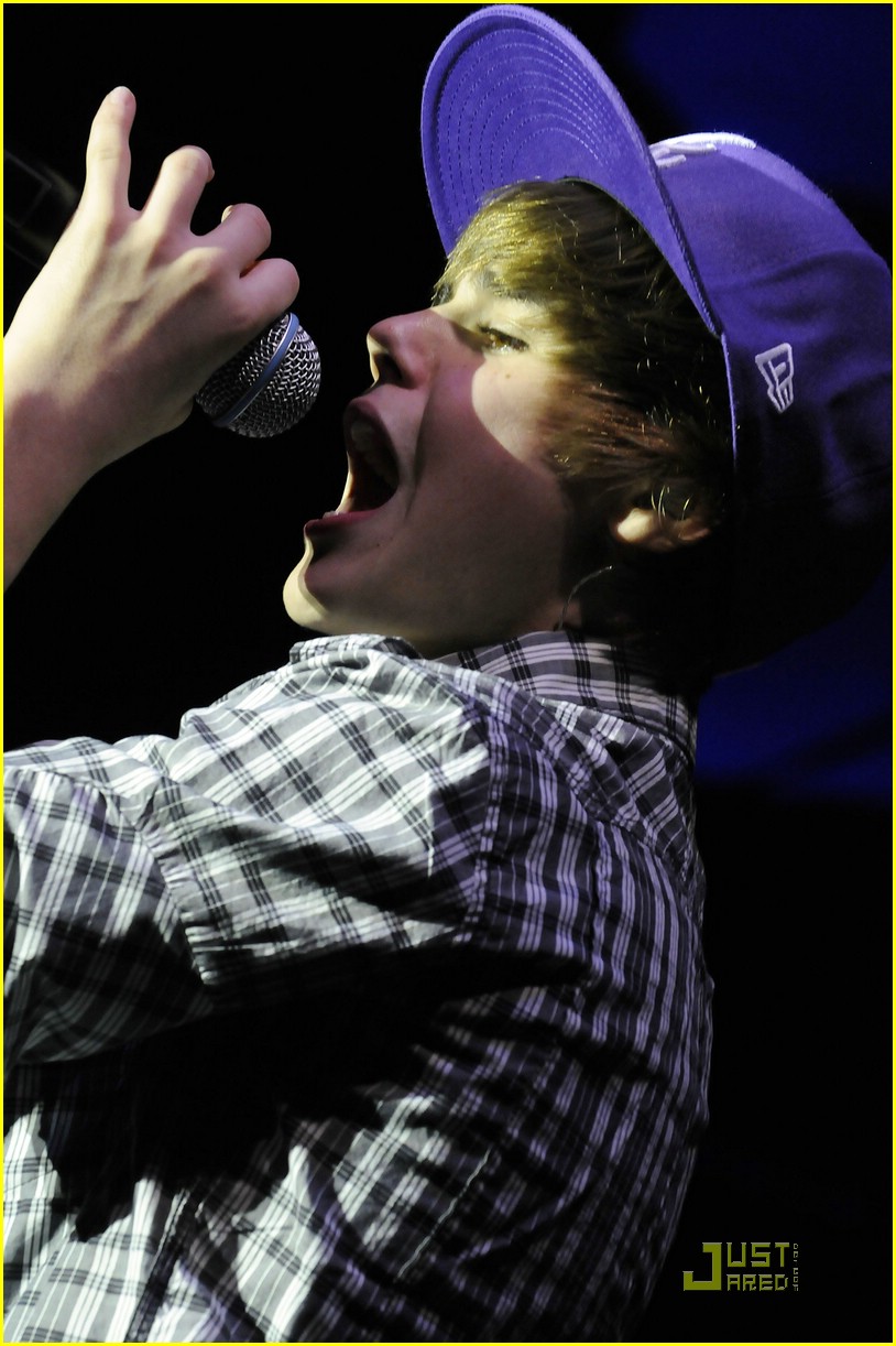 Justin Bieber is Hollywood Palladium Hot