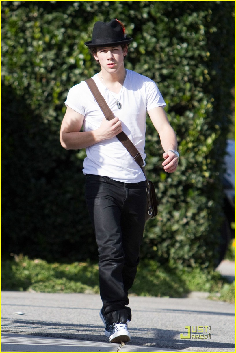 Nick Jonas is Fedora Fresh