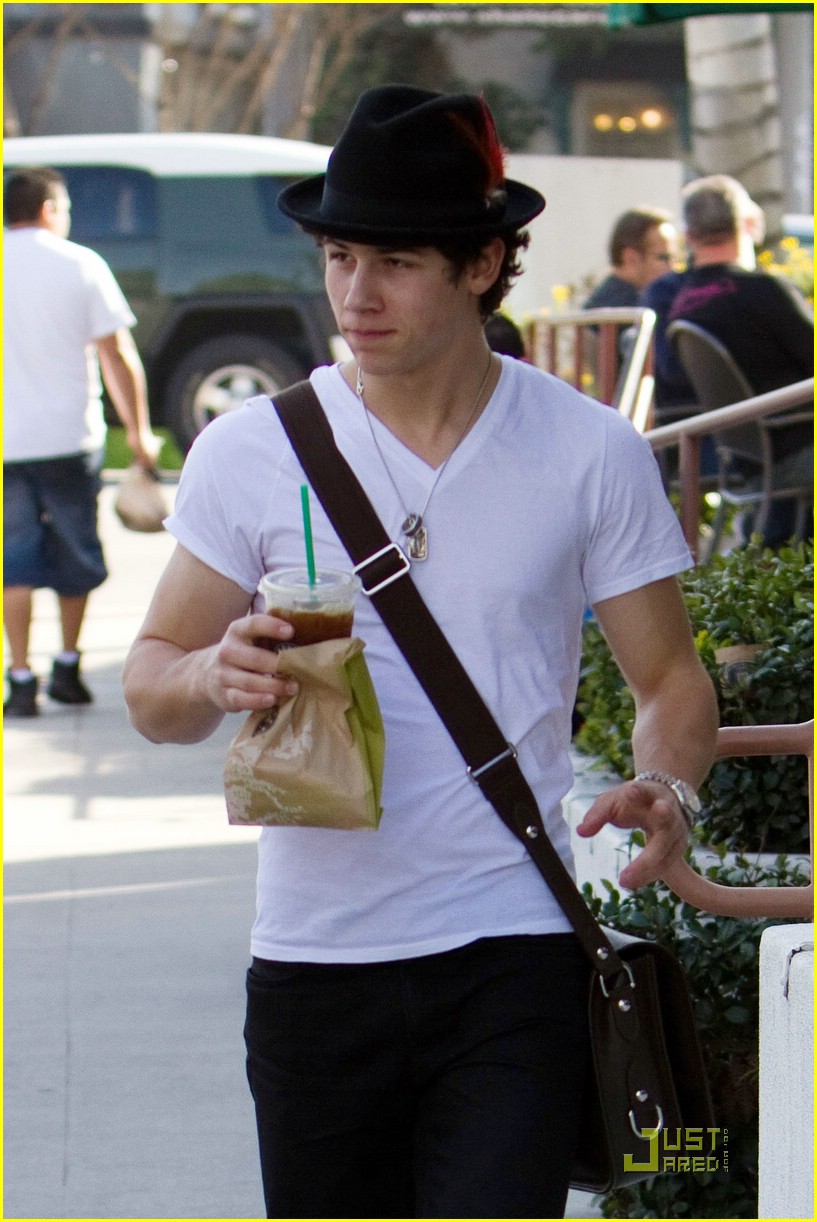 Nick Jonas is Fedora Fresh