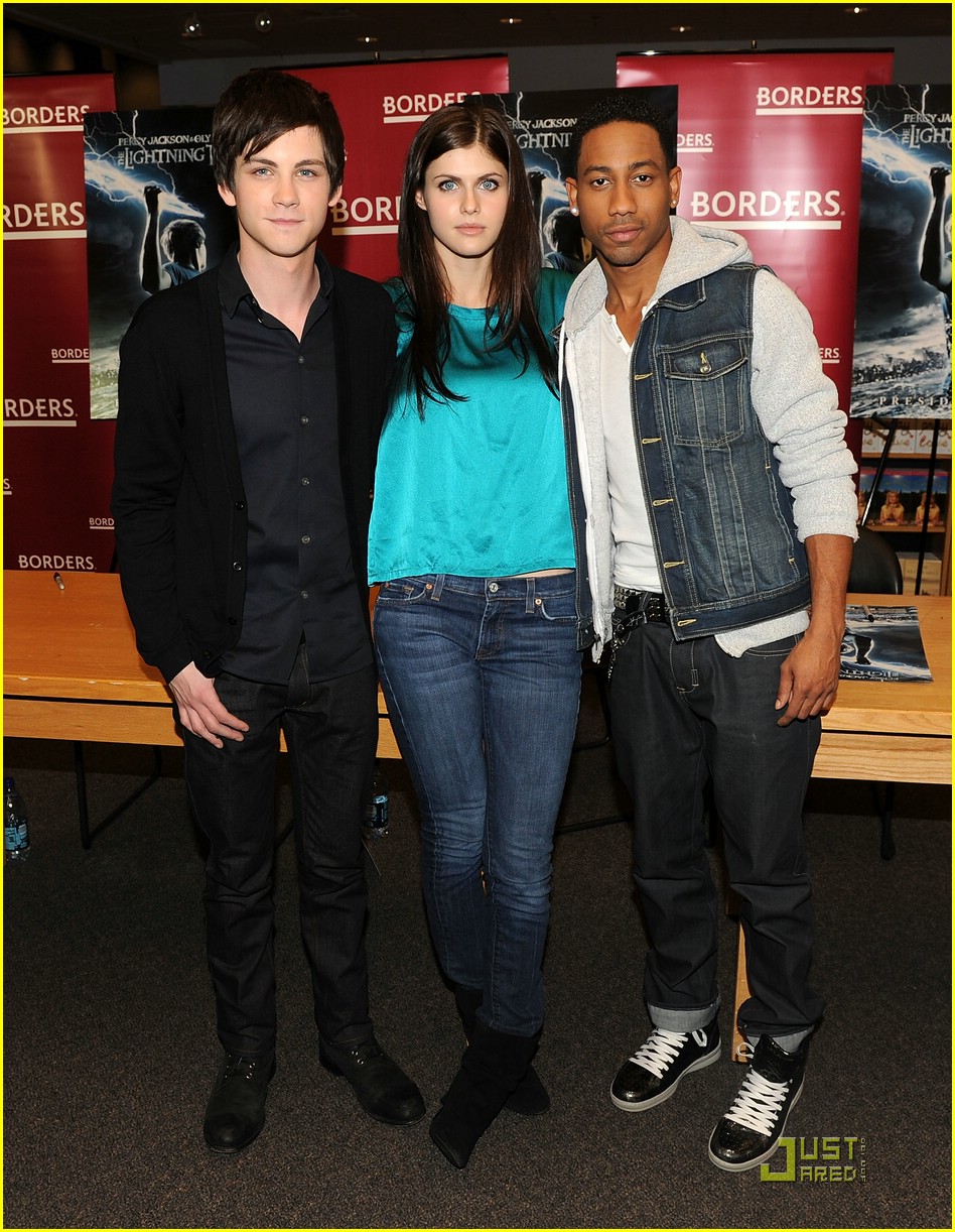 Alexandra Daddario is Not a Brittle Actress