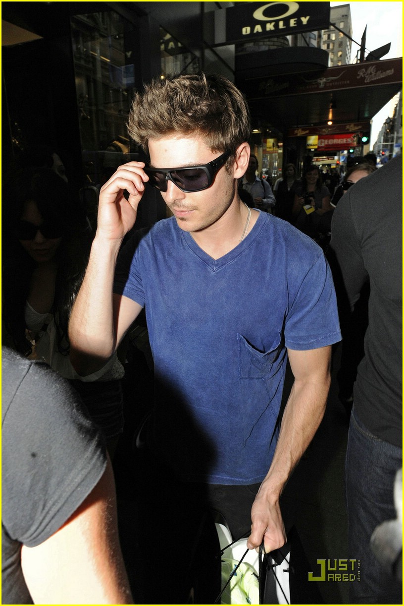Zac Efron Learns To Surf