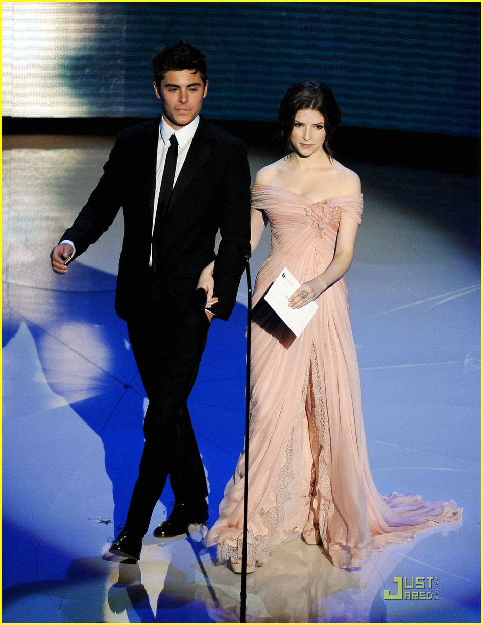 Anna Kendrick is Lacy Back Lovely