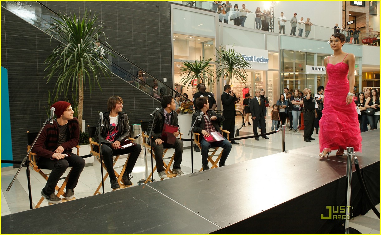 JJJ Goes to Prom with Big Time Rush