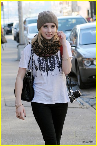 Emma Roberts is Canon Cute