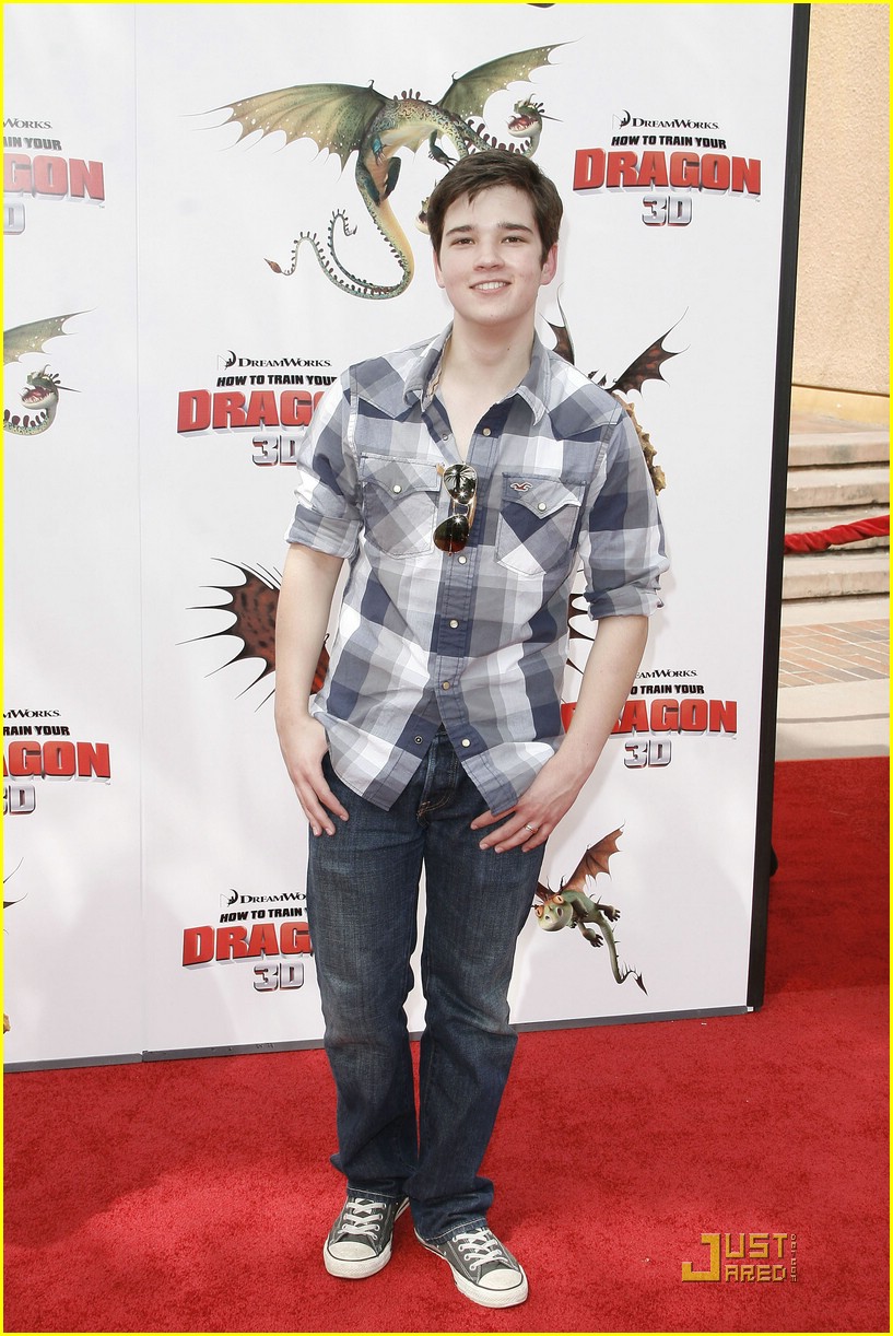 Erin Sanders is Dragon Delicious