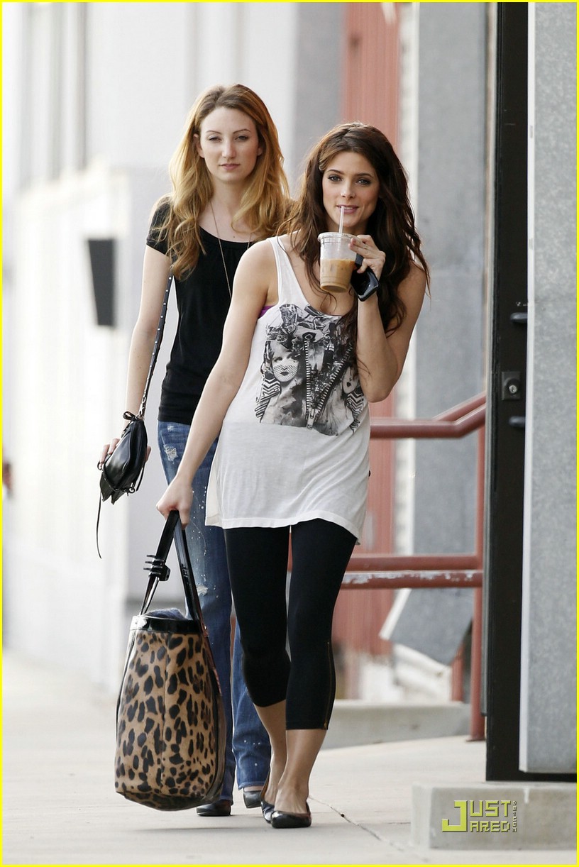 Ashley Greene & Tom Felton: Those Crazy Franchise Fans