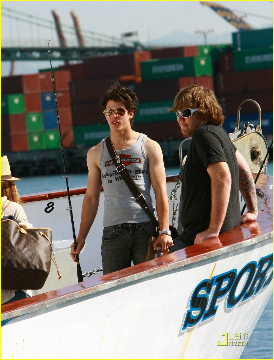 Joe & Nick Jonas Go Fishing, Have The Best Day Ever