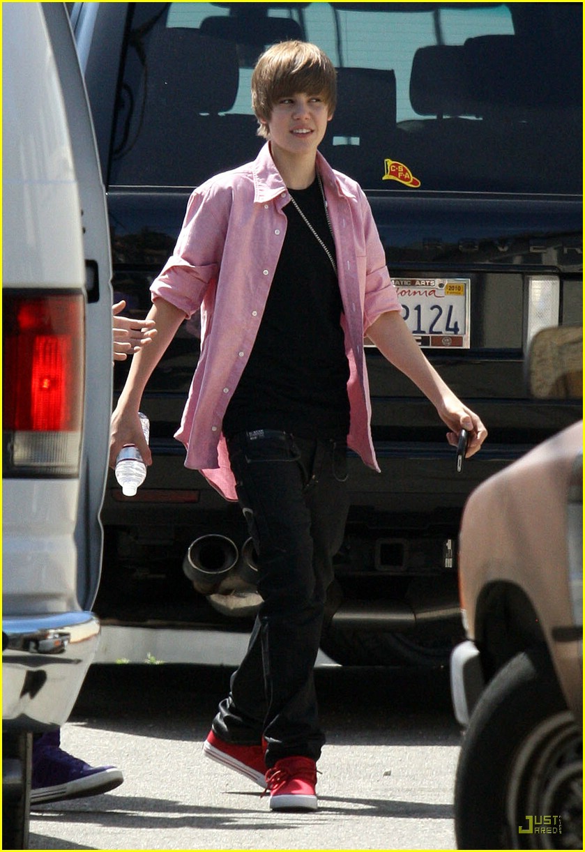 Justin Bieber & Sean Kingston Shoot Eenie Meenie Music Video