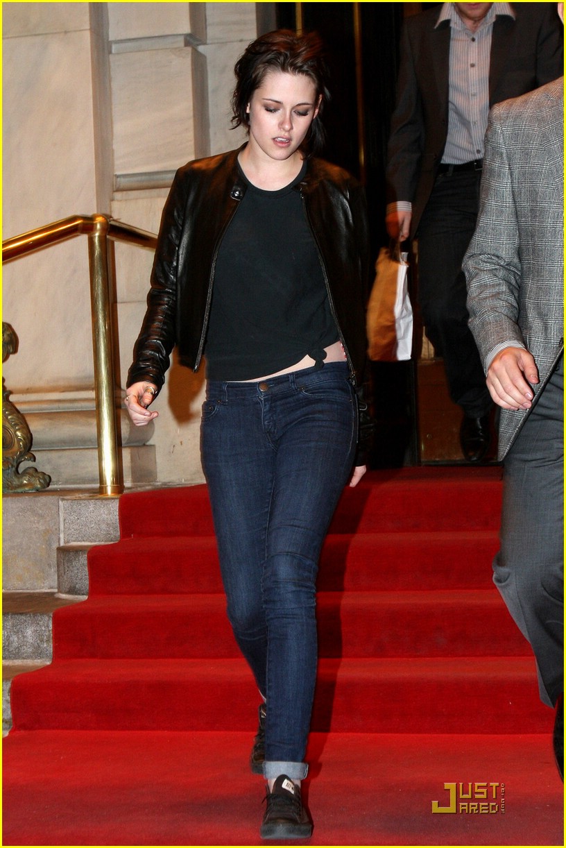 Kristen Stewart is Ballet Beautiful
