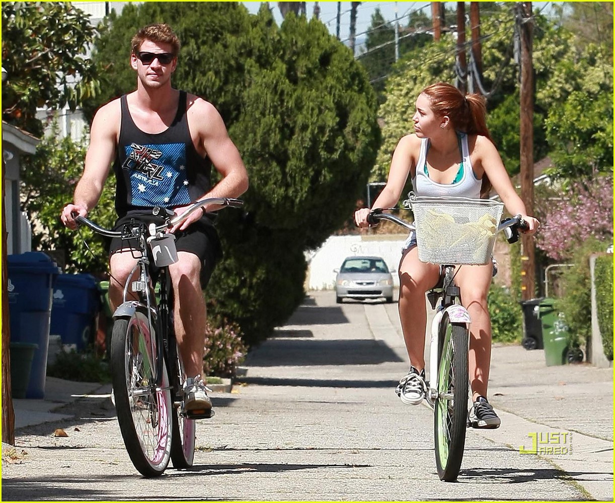 Miley Cyrus & Liam Hemsworth: Biking Buddies