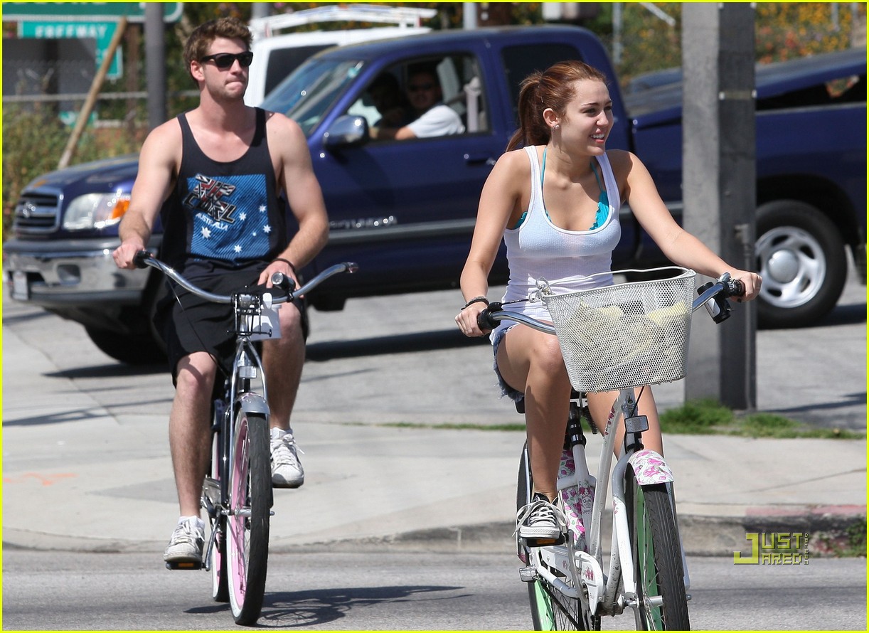 Miley Cyrus & Liam Hemsworth: Biking Buddies