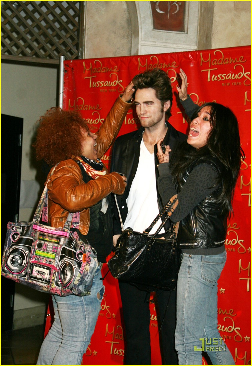 Robert Pattinson Waxes and Wanes