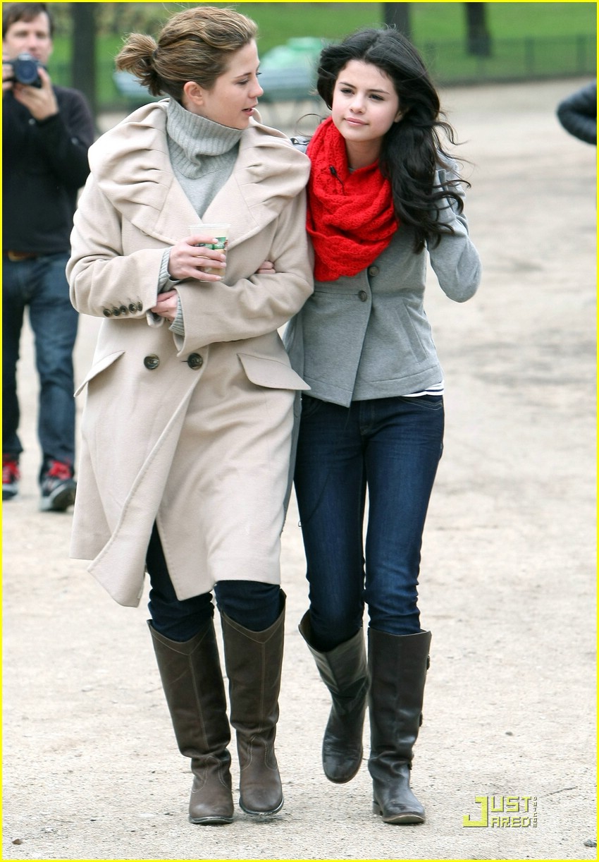 Selena Gomez is Paris Precious