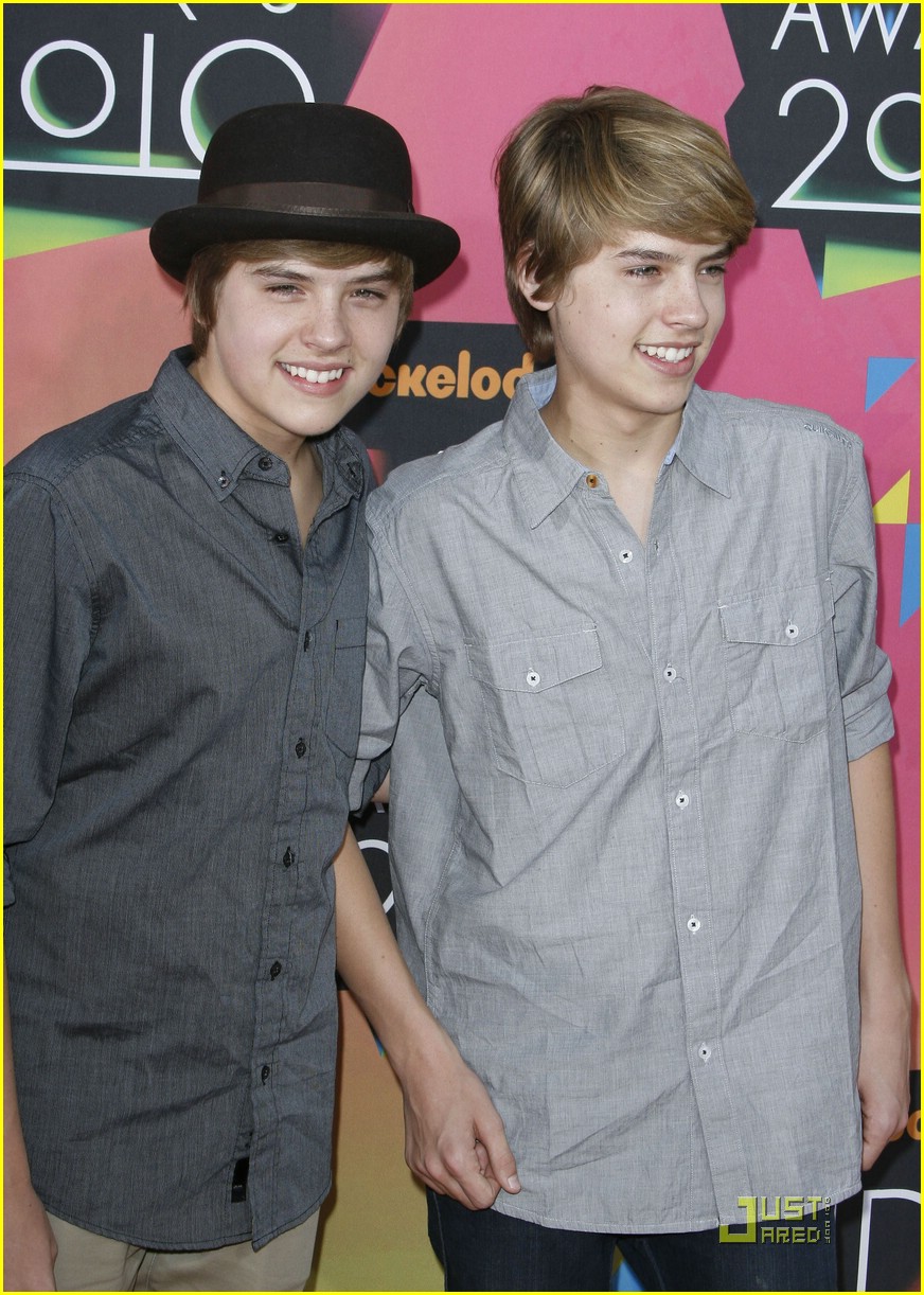Dylan & Cole Sprouse Hit the Kids Choice Awards 2010