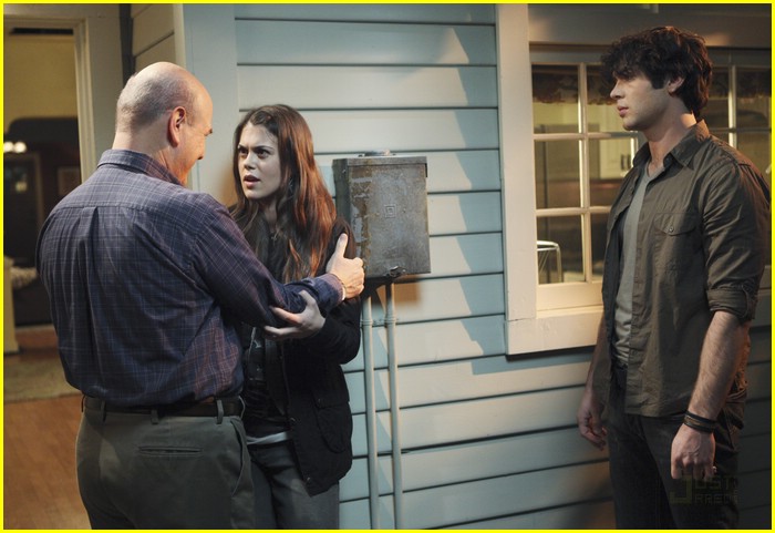Lindsey Shaw and Ethan Peck Have Great Expectations
