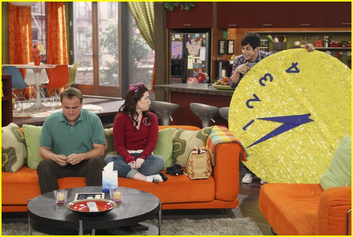 David Henrie is a Third Wheel