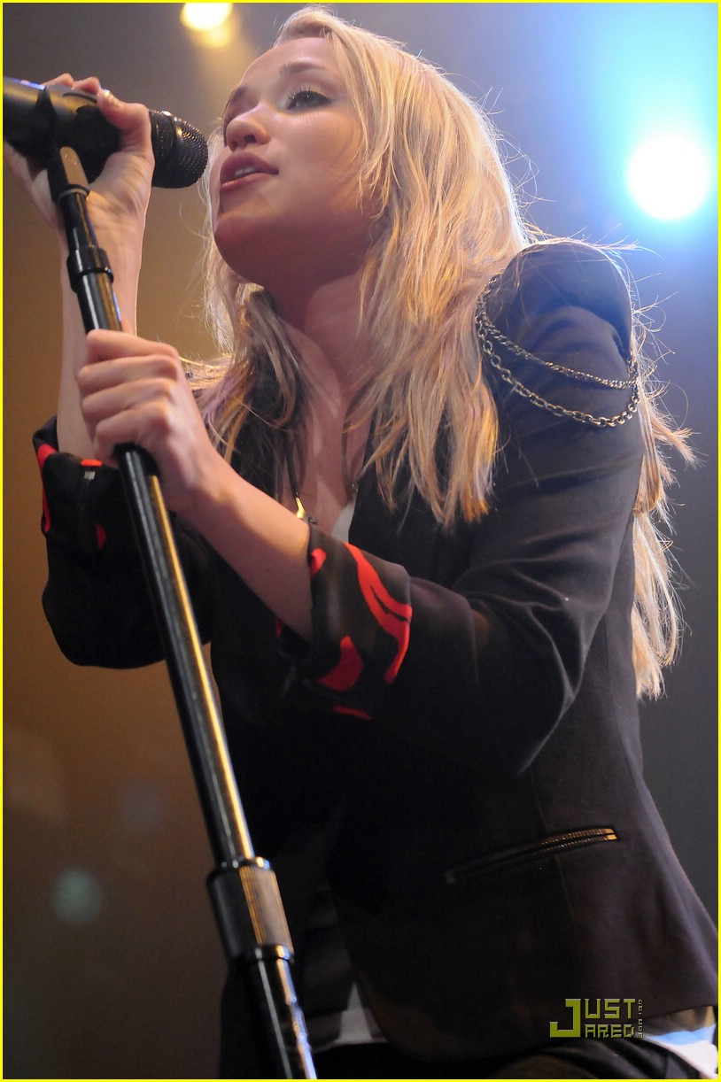 Emily Osment: House of Blues Harmonious
