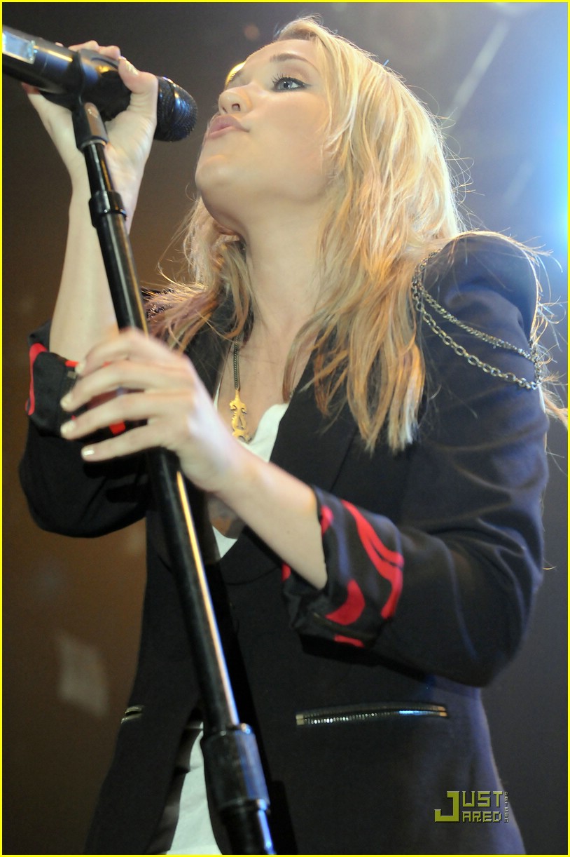 Emily Osment: House of Blues Harmonious