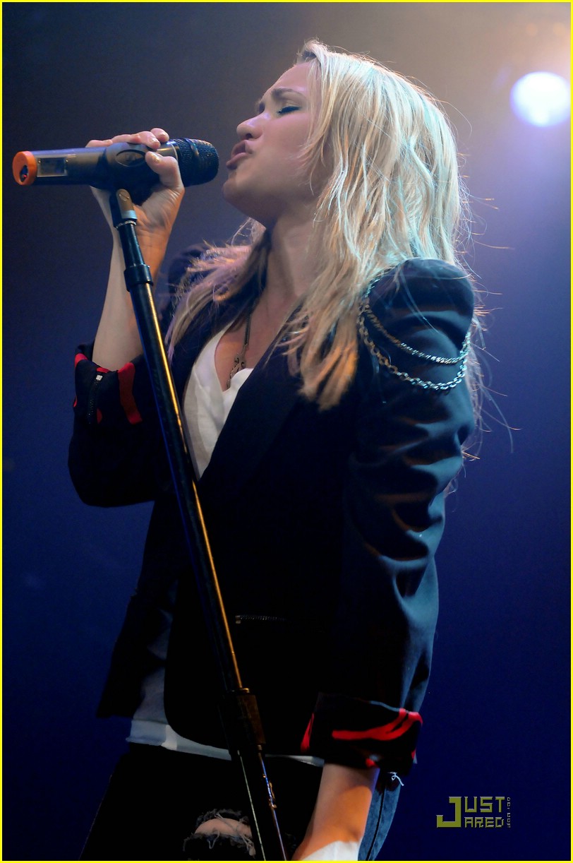 Emily Osment: House of Blues Harmonious