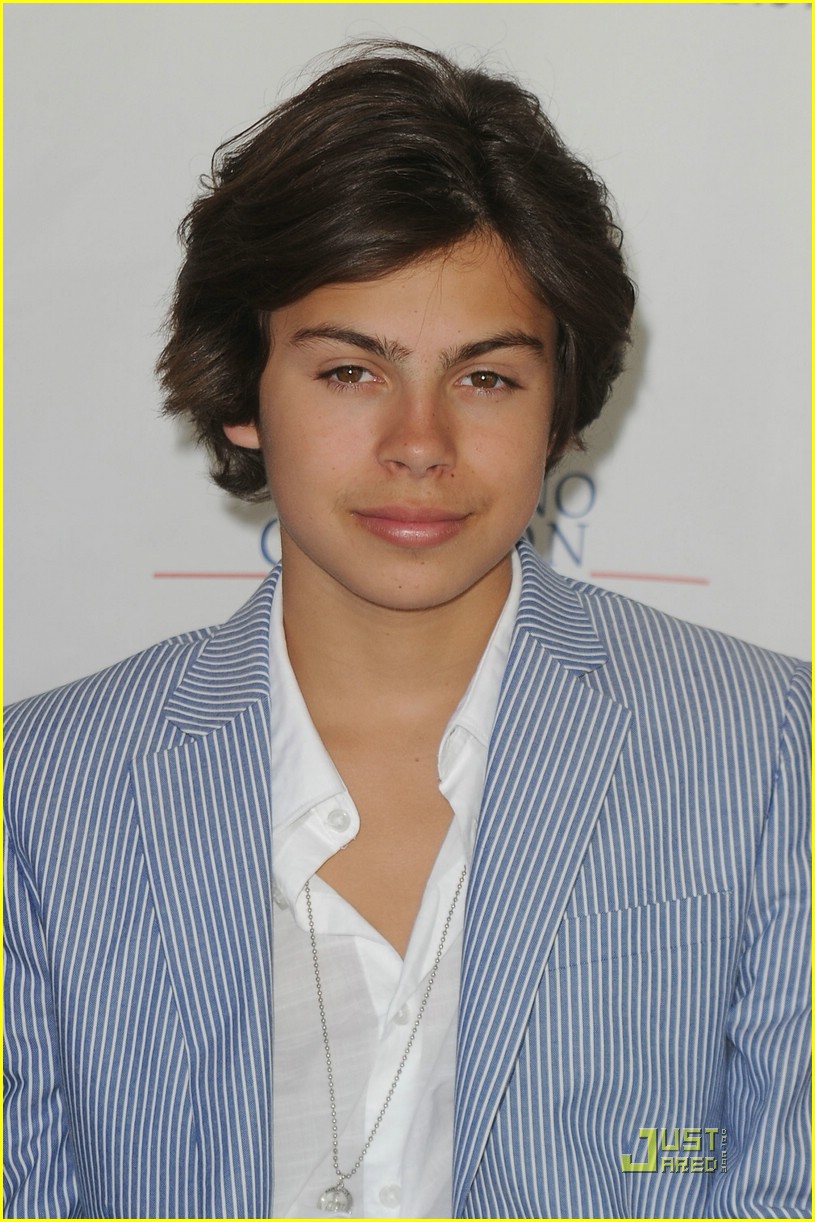 Jake T. Austin Premieres The Perfect Game