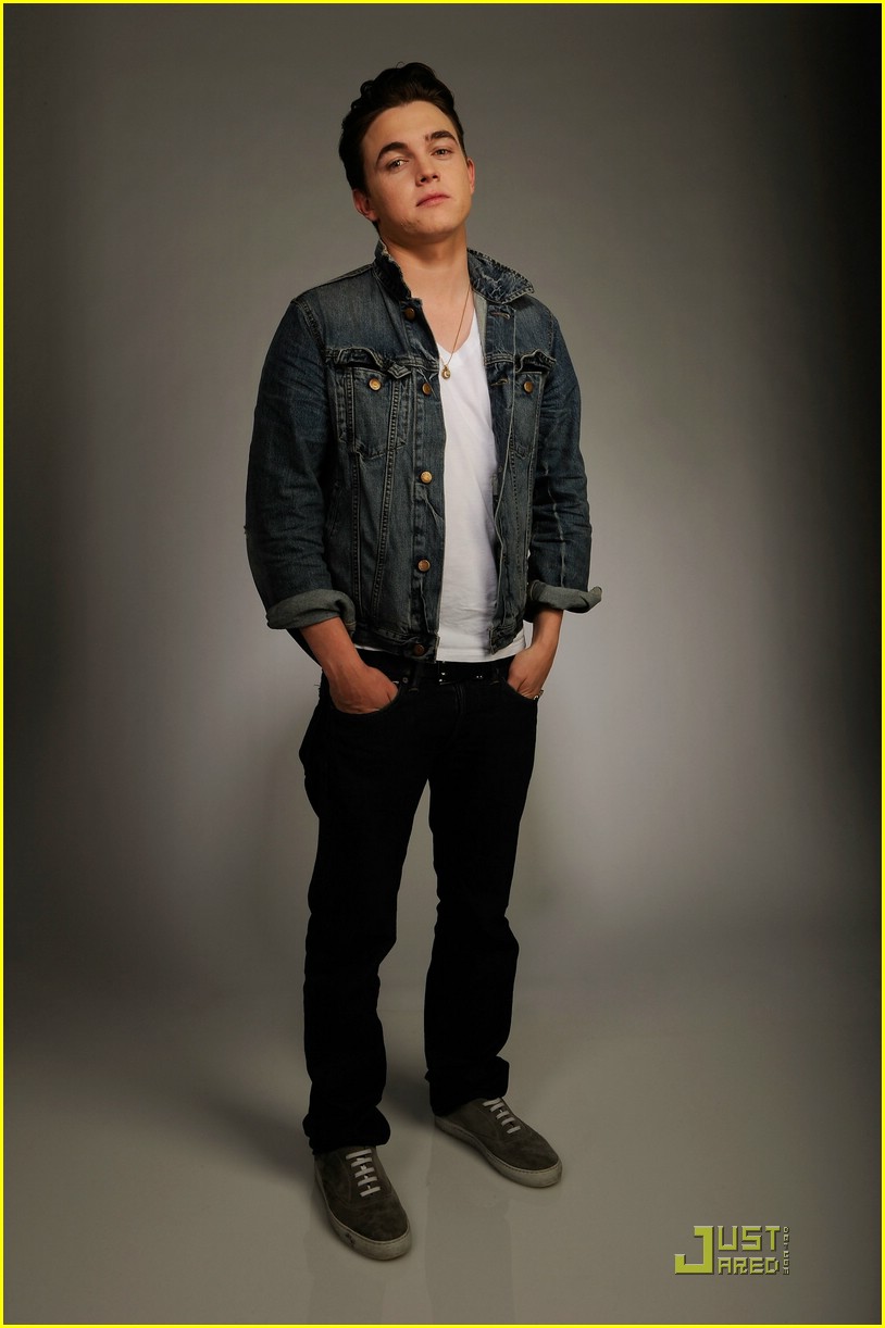 Jesse McCartney: Kisses For Zoe Kravitz