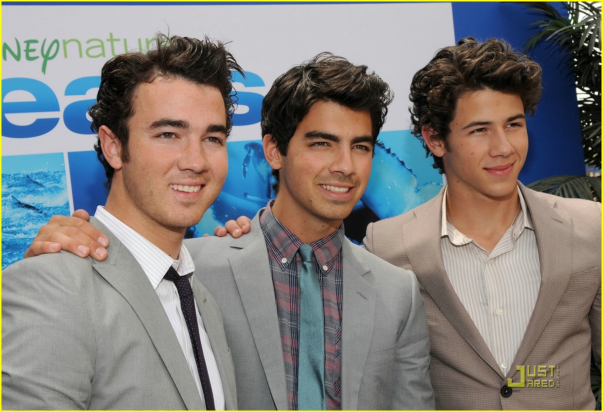 The Jonas Brothers: Oceans Outstanding