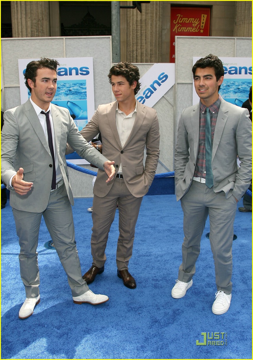 The Jonas Brothers: Oceans Outstanding