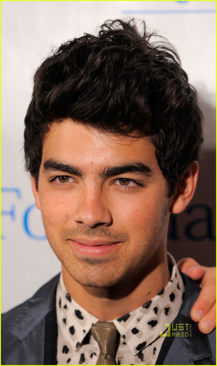 Jonas Brothers: TJ Martell Foundation Family Day!