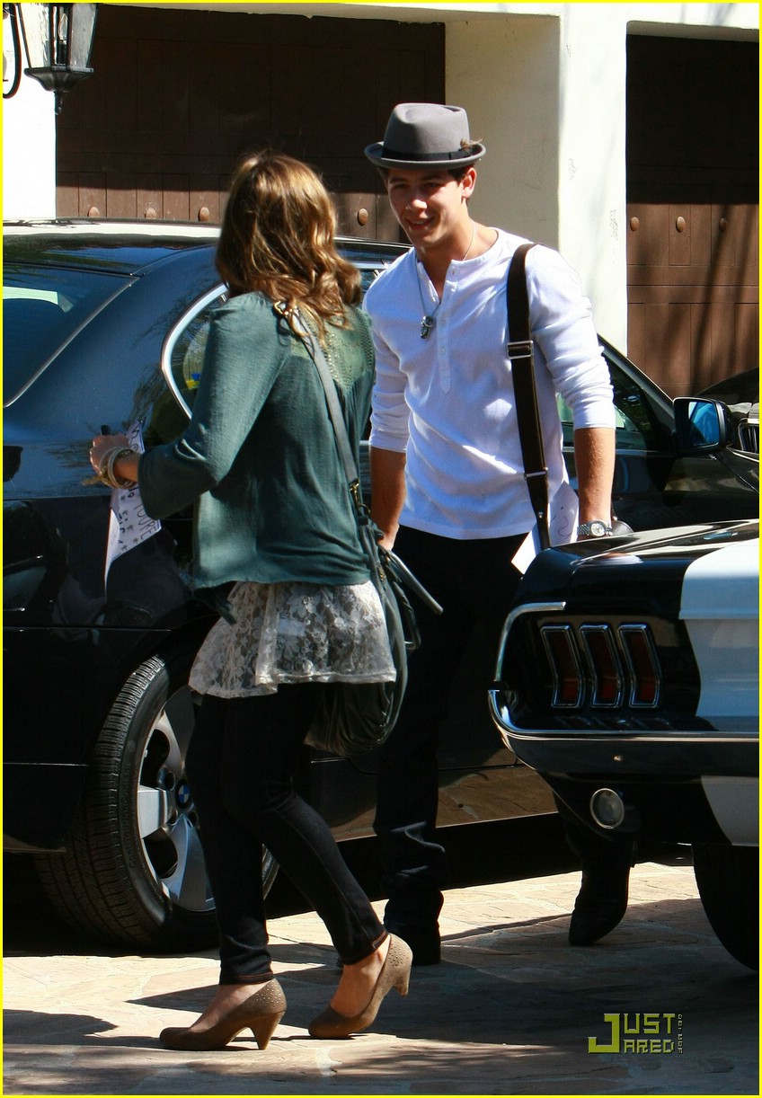 Nick Jonas & Nicole Anderson are In It To Win It