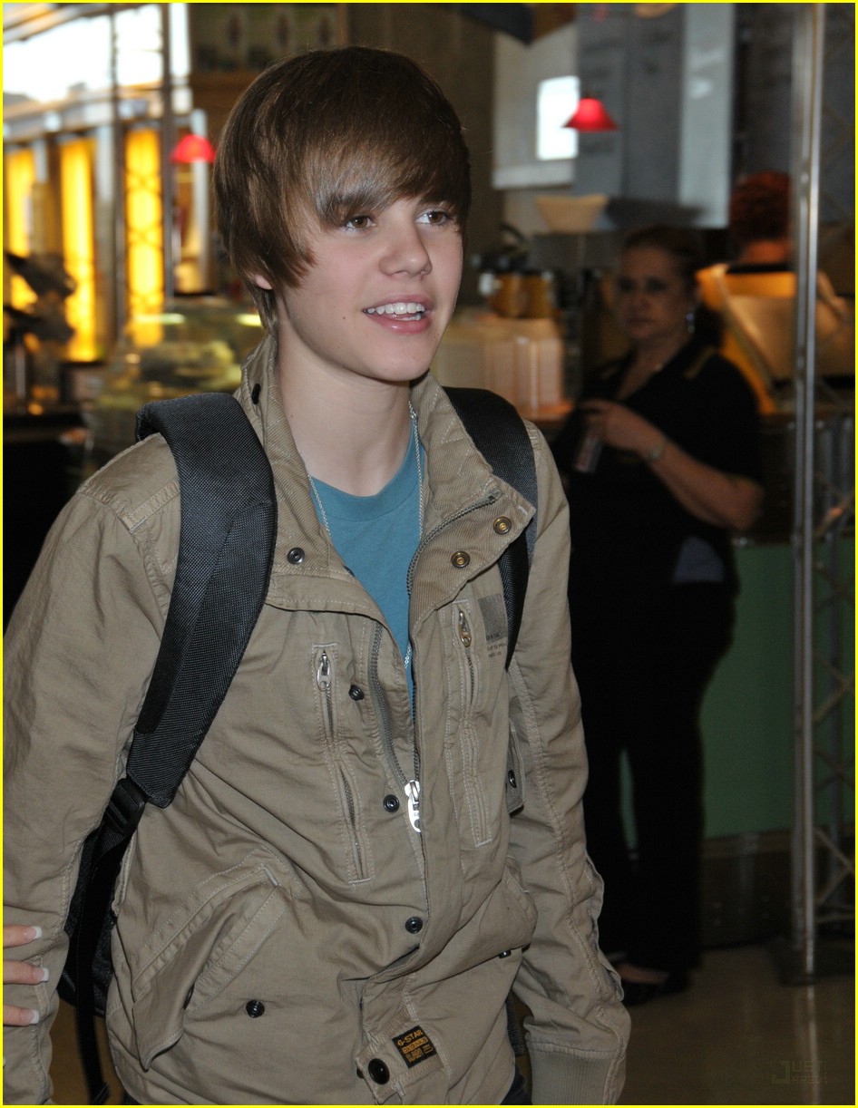 Justin Bieber: Easter Egg Roll in DC!