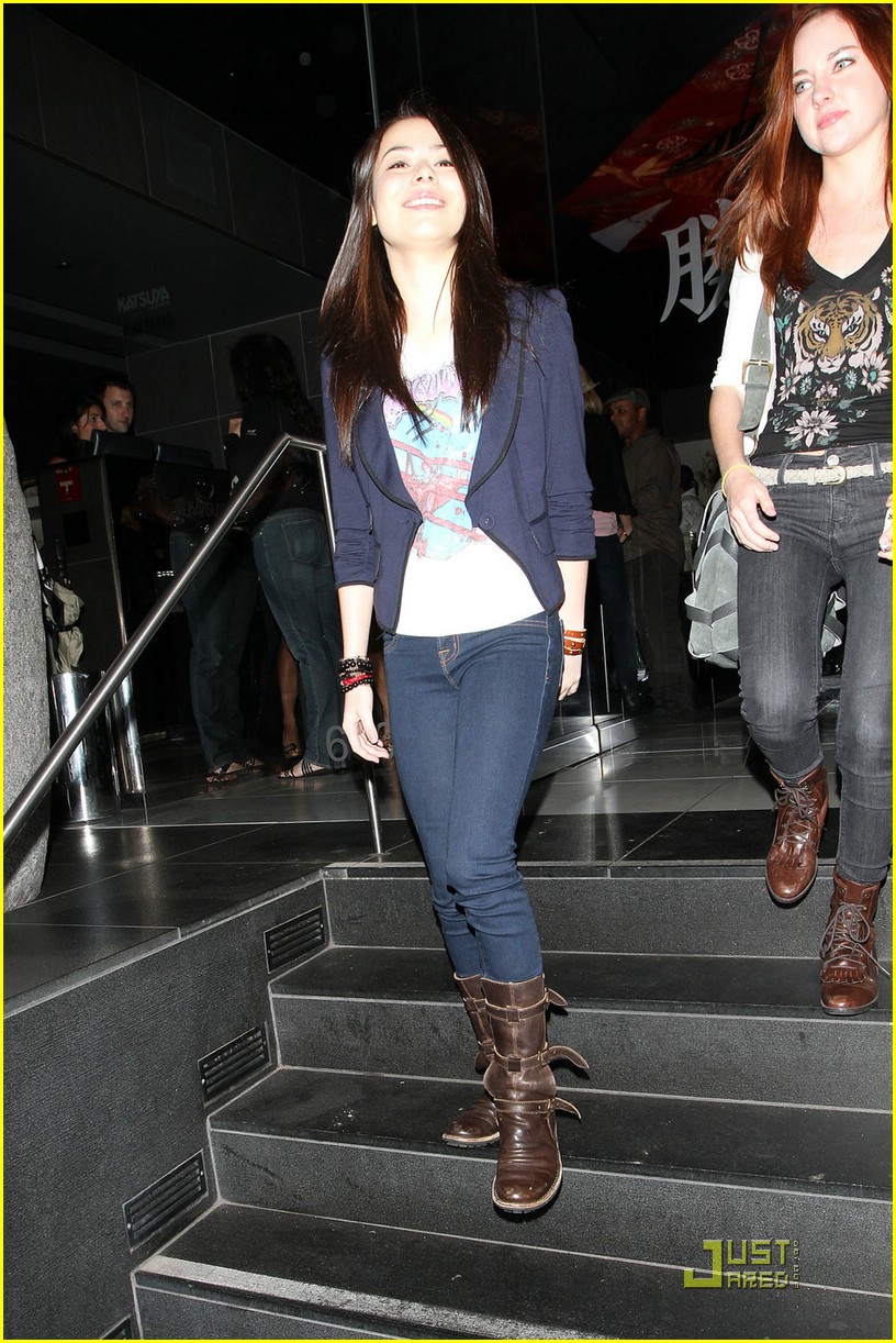 Miranda Cosgrove & Haley Ramm: Katusya Cuties