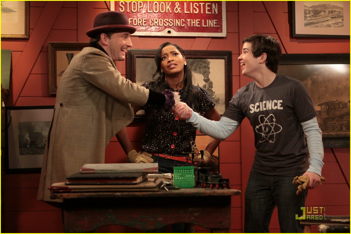 Nathan Kress Guest Stars on True Jackson VP
