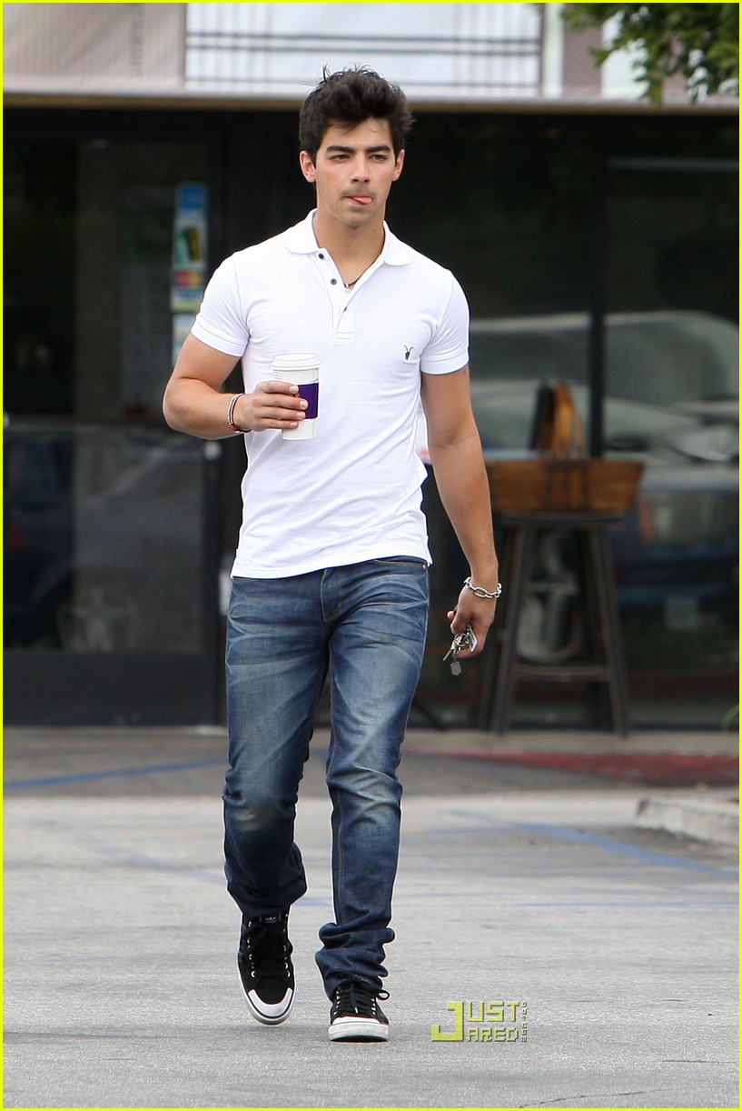 Joe & Nick Jonas: Paty's Pair