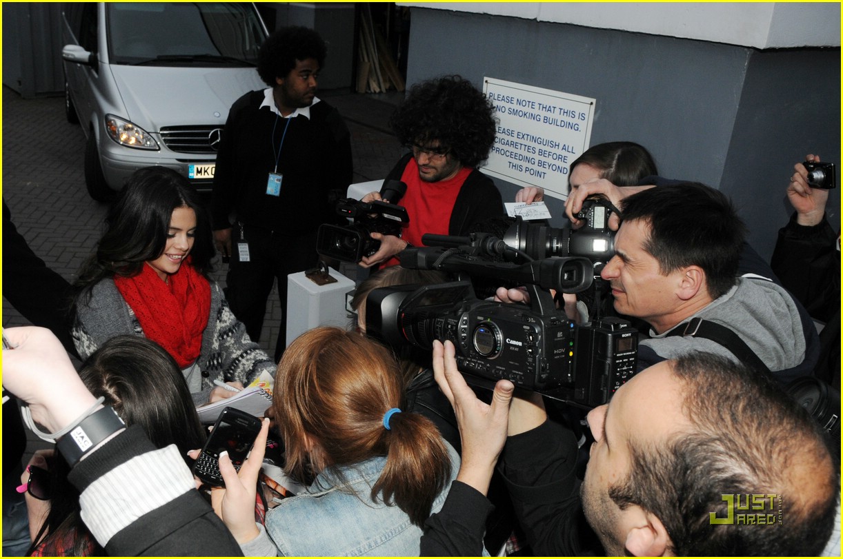 Selena Gomez Doesn't Miss You At All