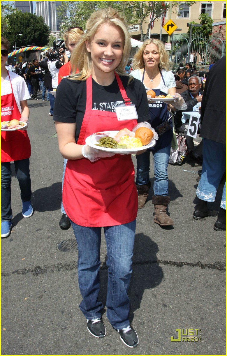 Tiffany Thornton Serves Up Easter Supper