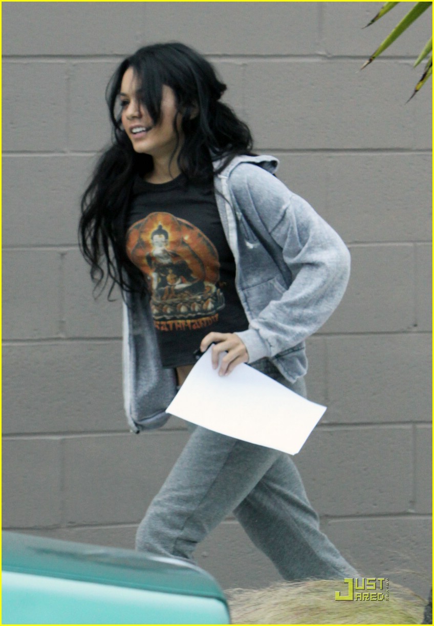 Vanessa Hudgens Picks Up The Studio Step