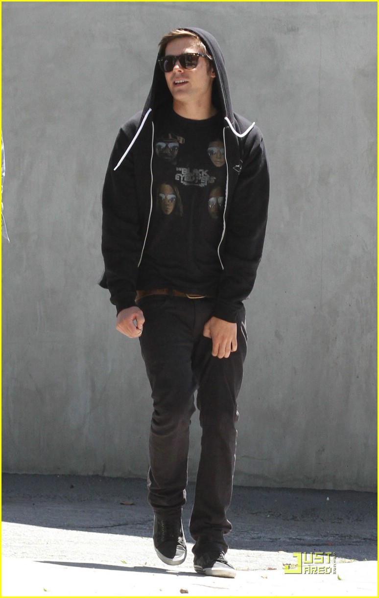 Zac Efron Battles Vanessa Hudgens at the Box Office