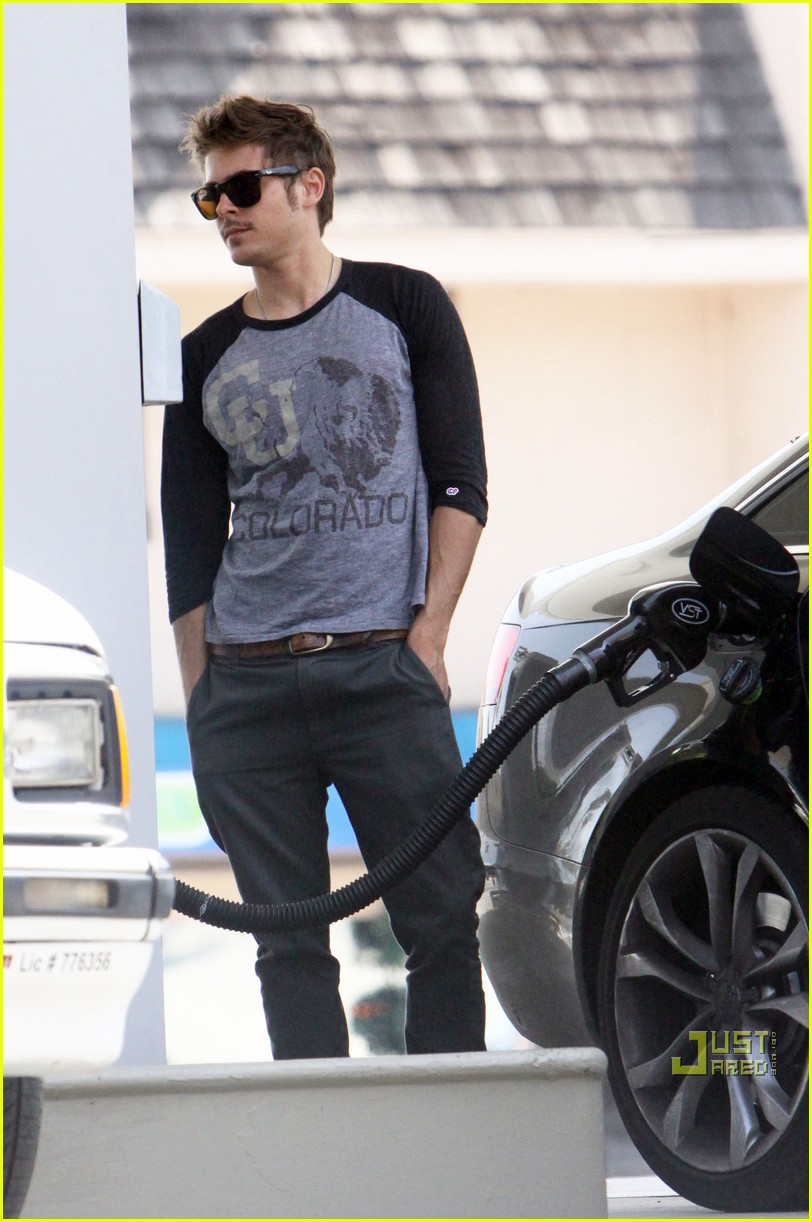 Zac Efron: Mustache Man