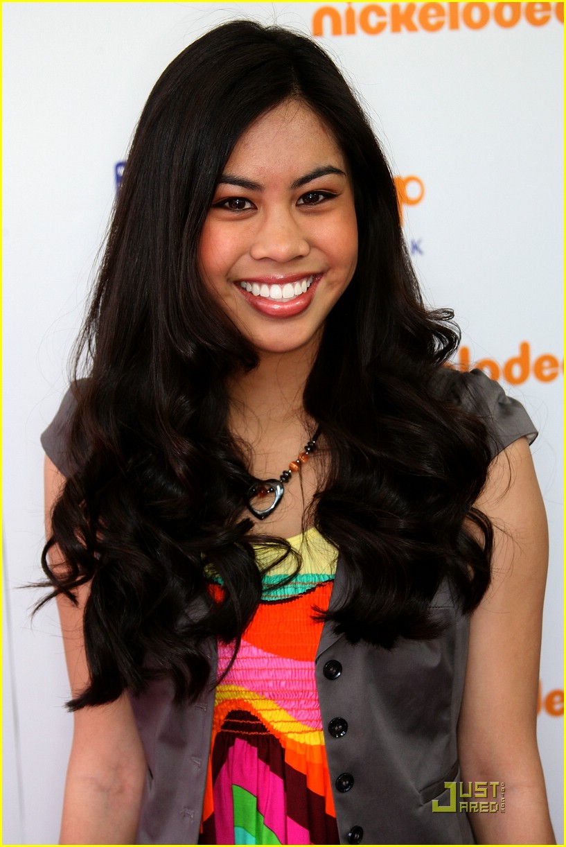 Ashley Argota is Balloon Beautiful