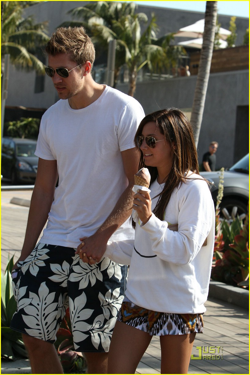 Ashley Tisdale Makes It Malibu...Again